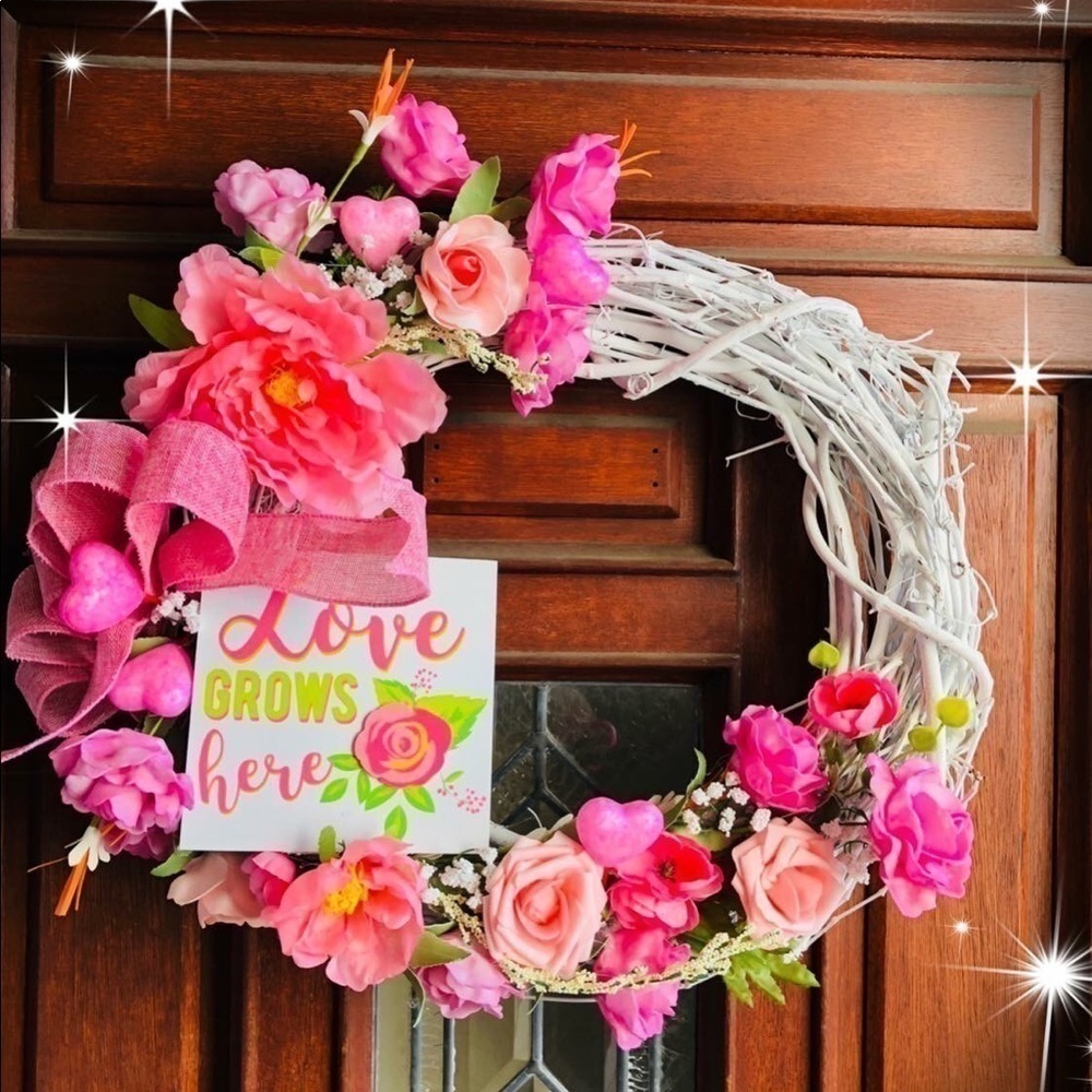 Valentines Wreath Door or Wall Decor